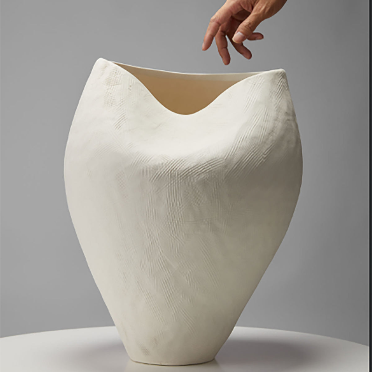 Moule Vase Large Ivory