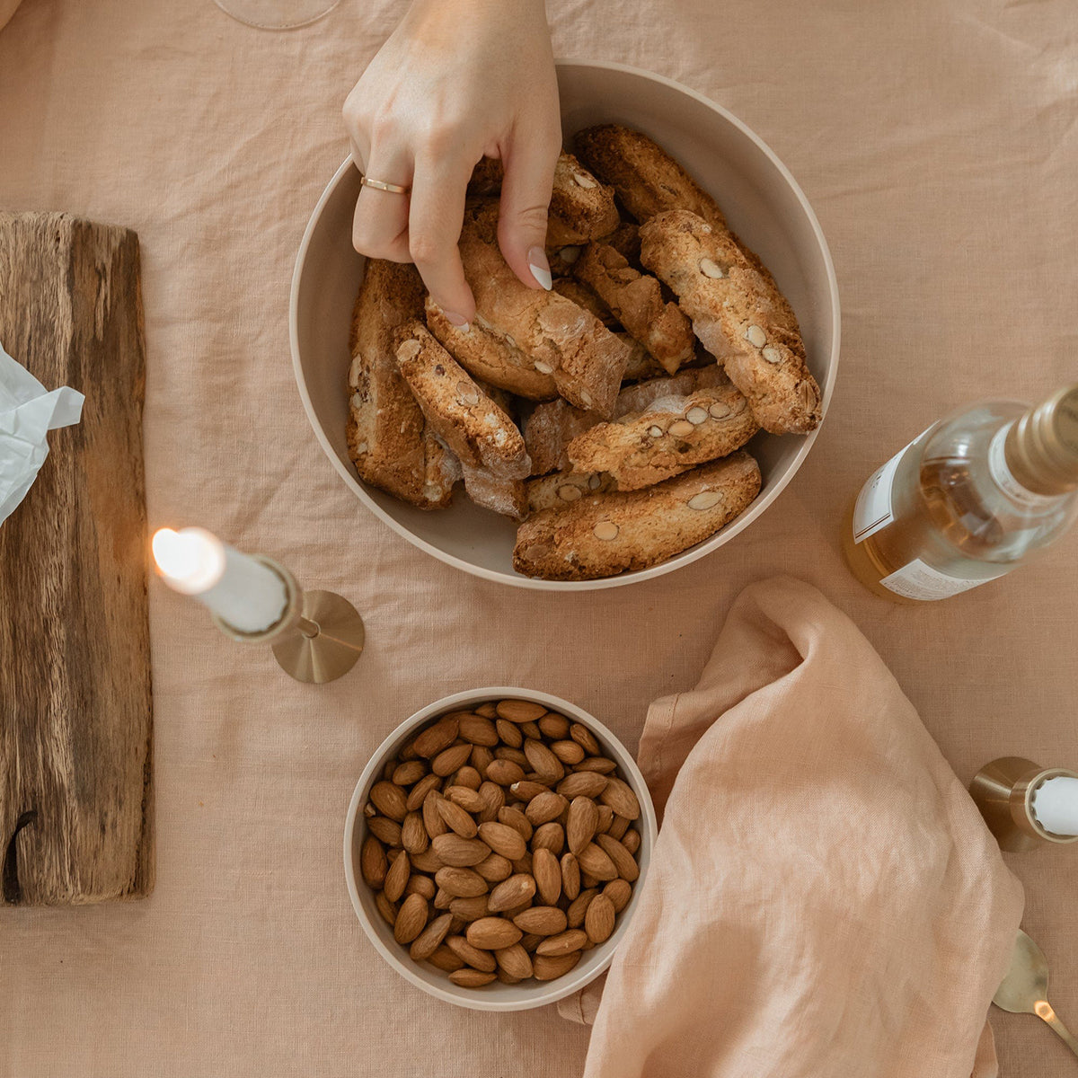 Nesting Bowl Biscotti Set / 4