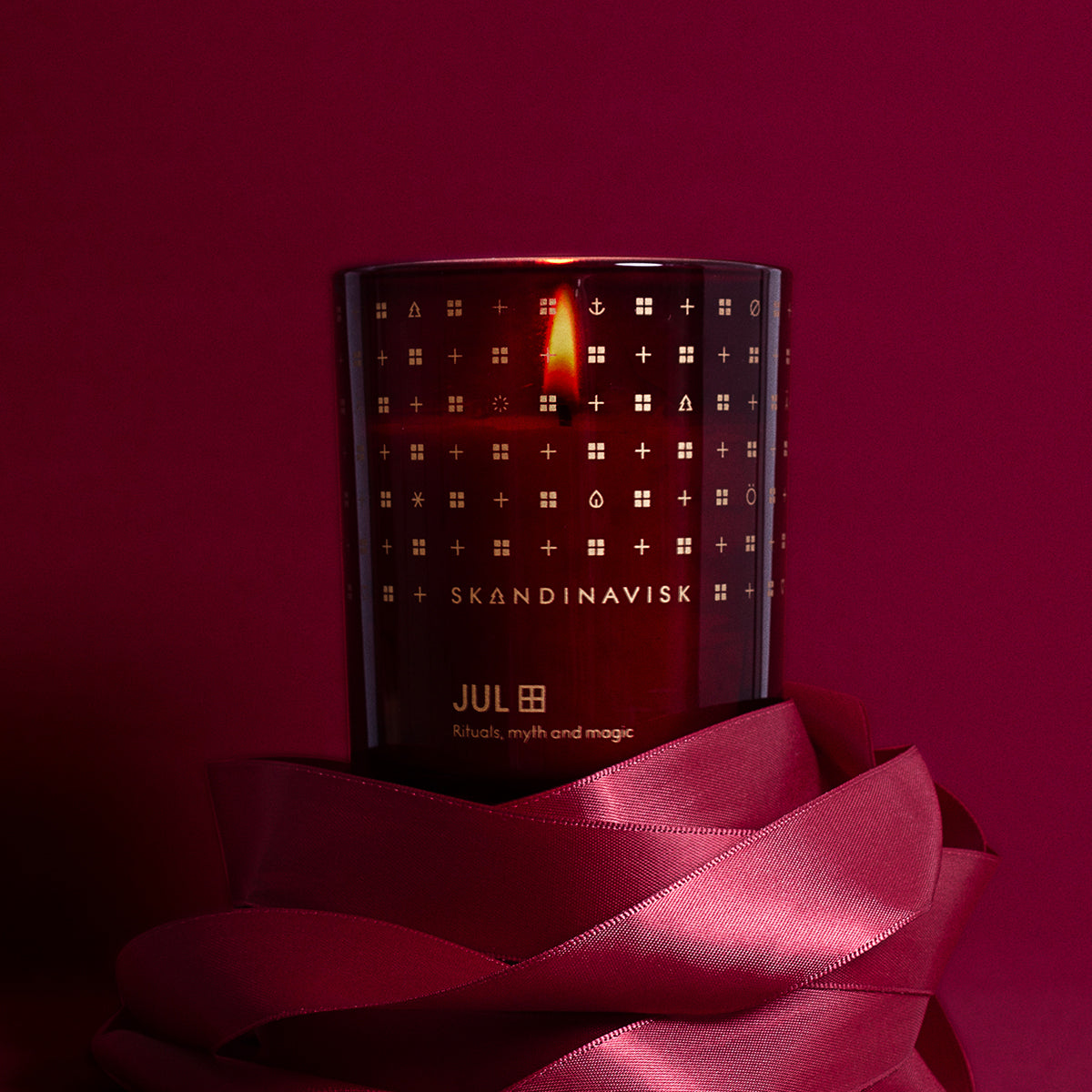 JUL Christmas/ Rituals, Myth and Magic Candle 200g