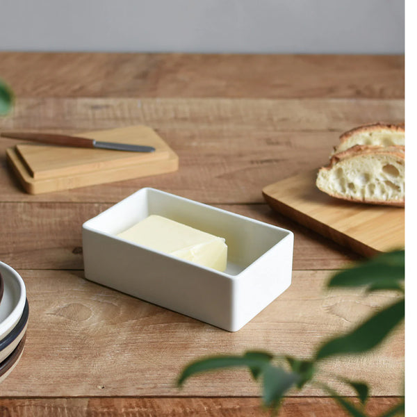 Taku Butter Box White