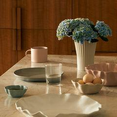 Ruffle Bowl Large Snow White