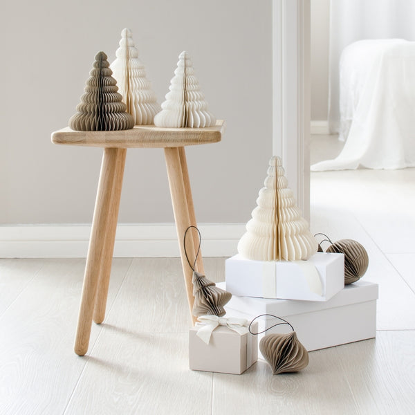 Paper Tree Standing Off White / Silver Edge 15cm